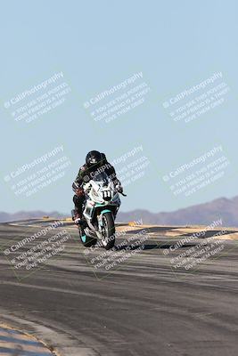 media/Dec-07-2025-CVMA (Sun) [[3e7d2de5dc]]/Race 7-Formula Lightweight Twins Shootout/